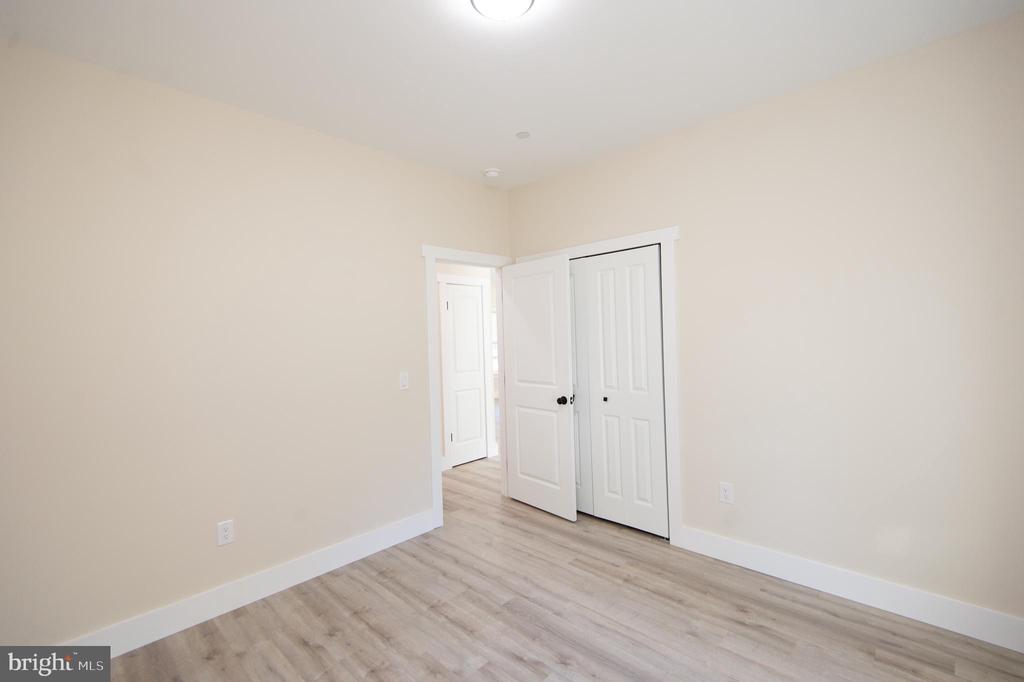 103 Linden Ave