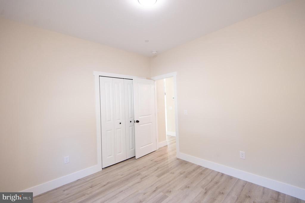 103 Linden Ave