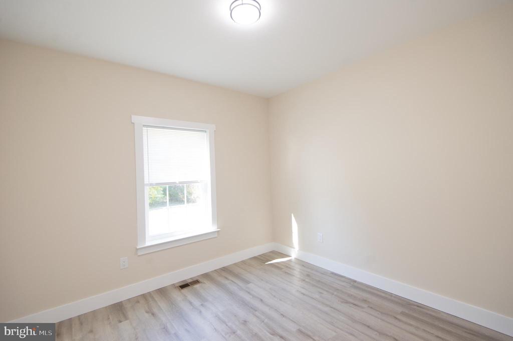 103 Linden Ave