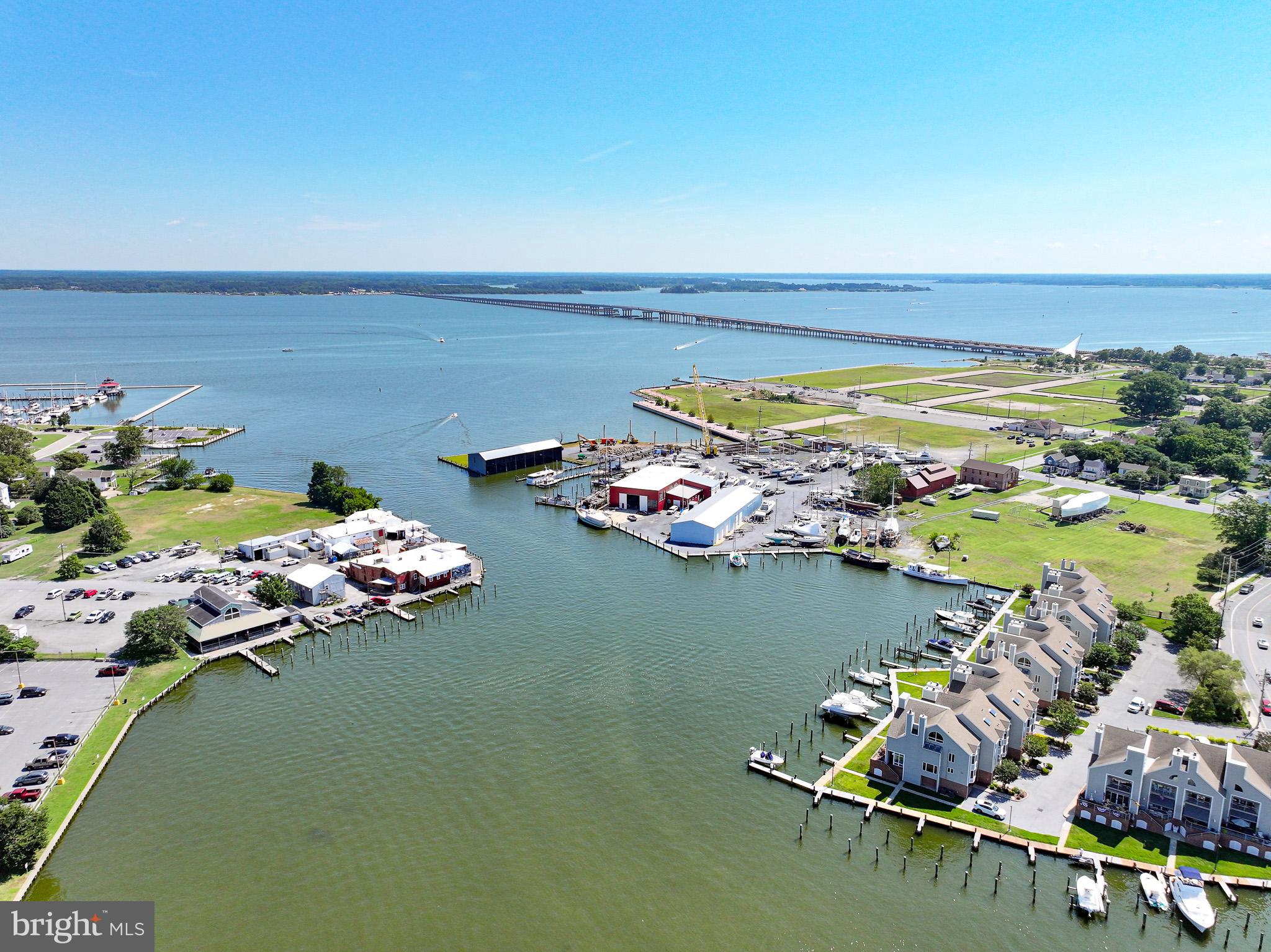 302 Academy St #301a