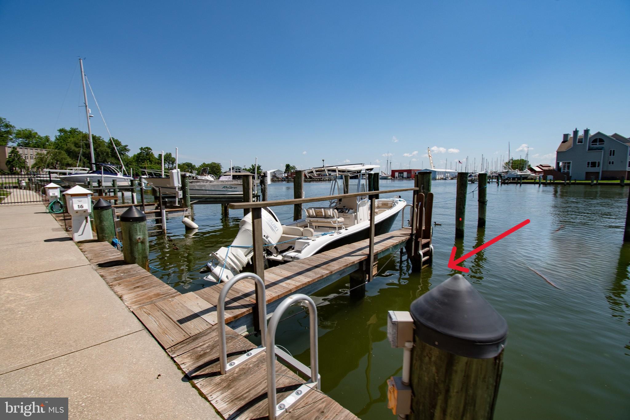 302 Academy St #301a