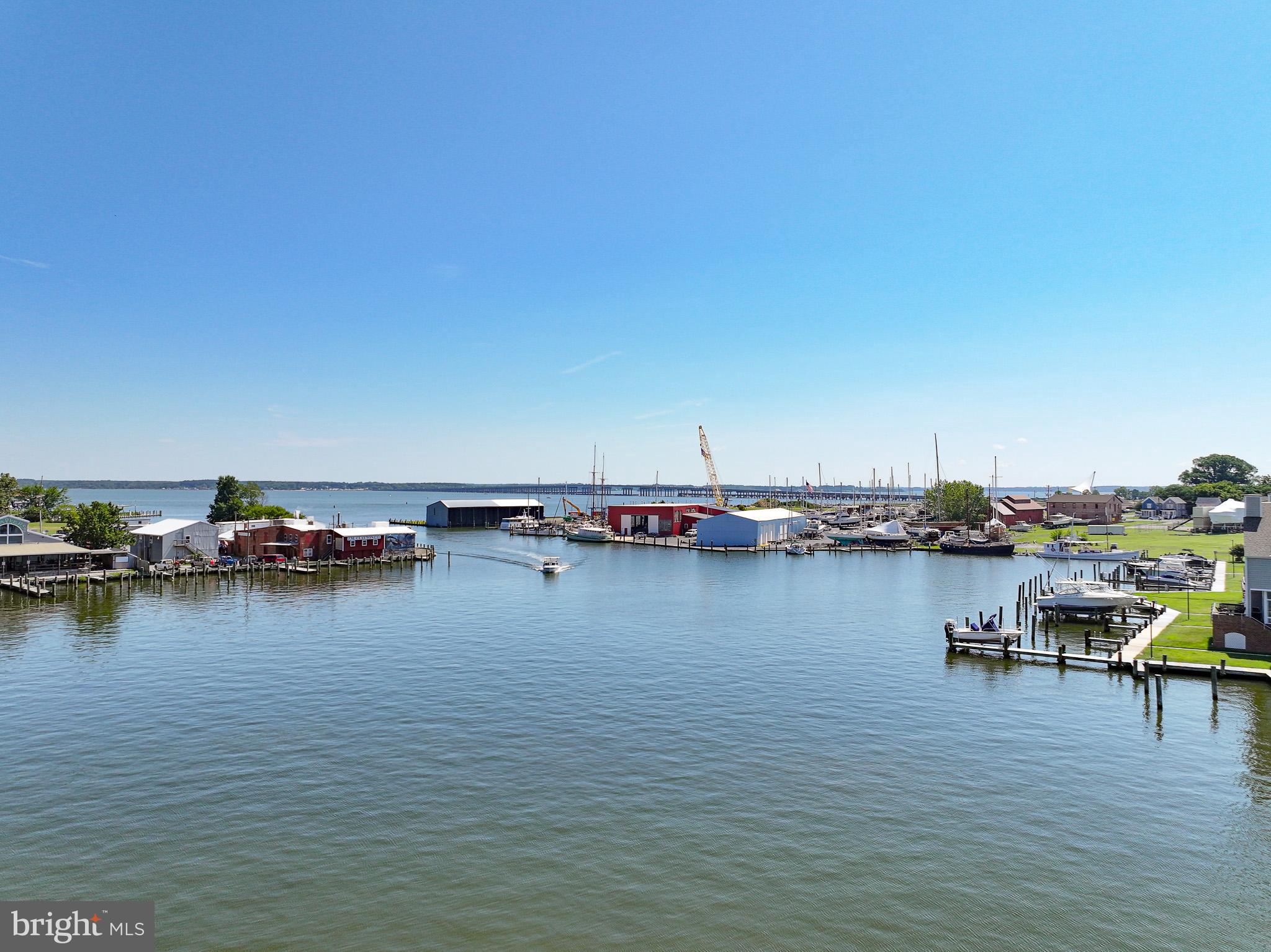 302 Academy St #301a