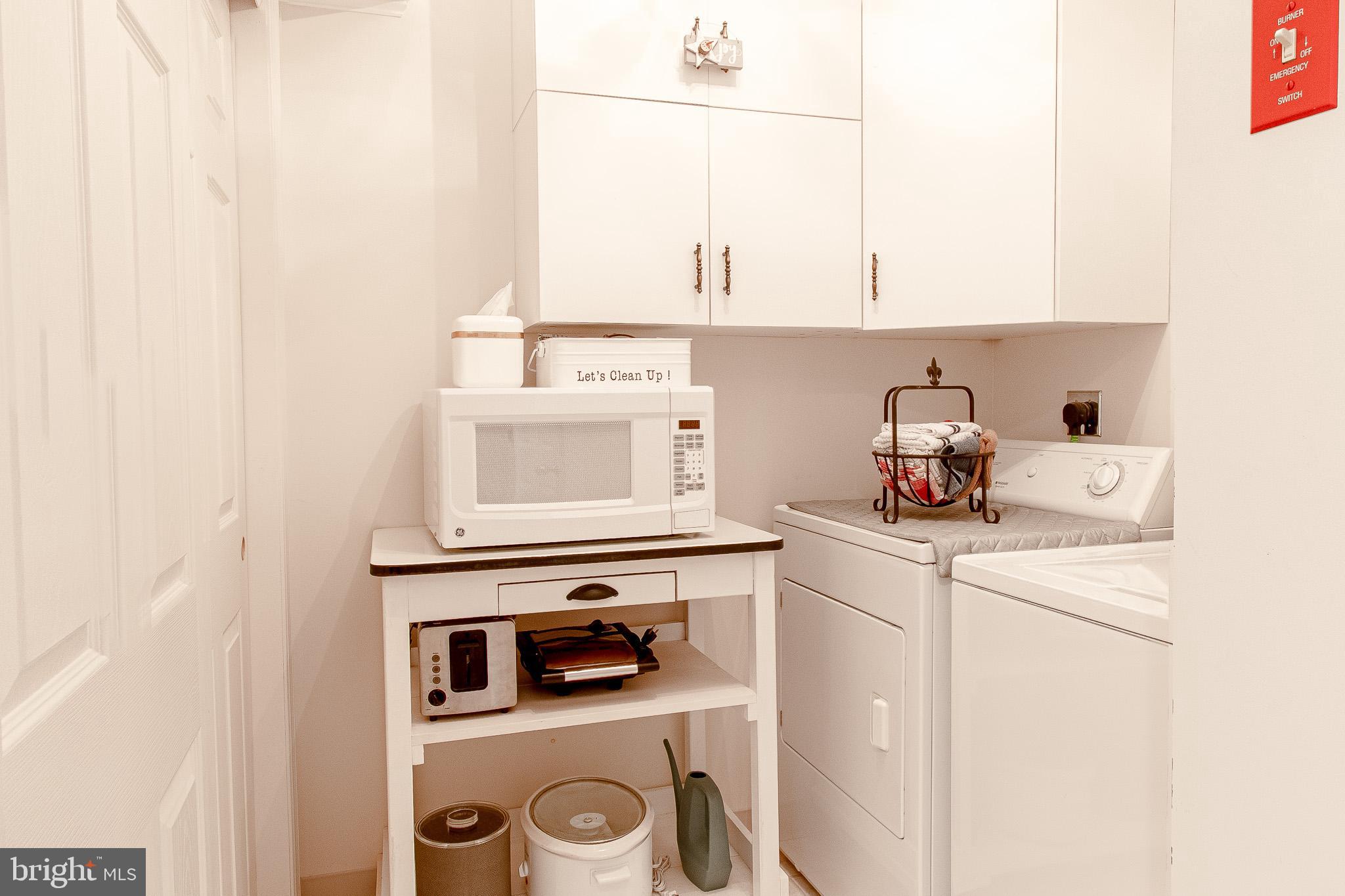 302 Academy St #301a