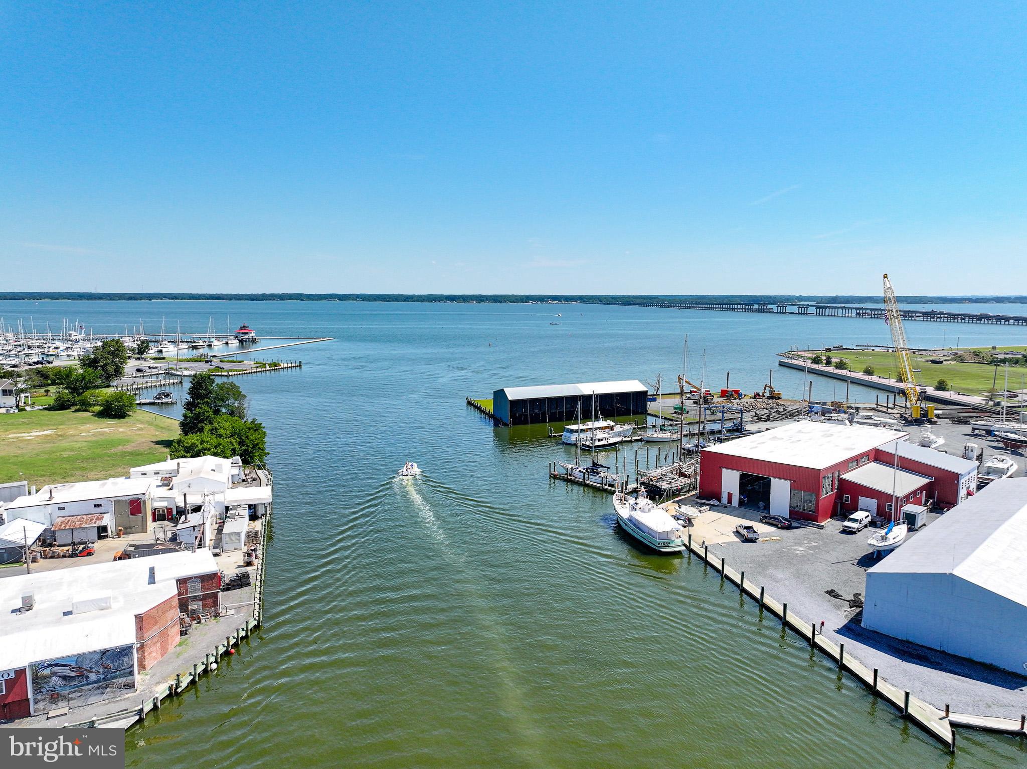 302 Academy St #301a