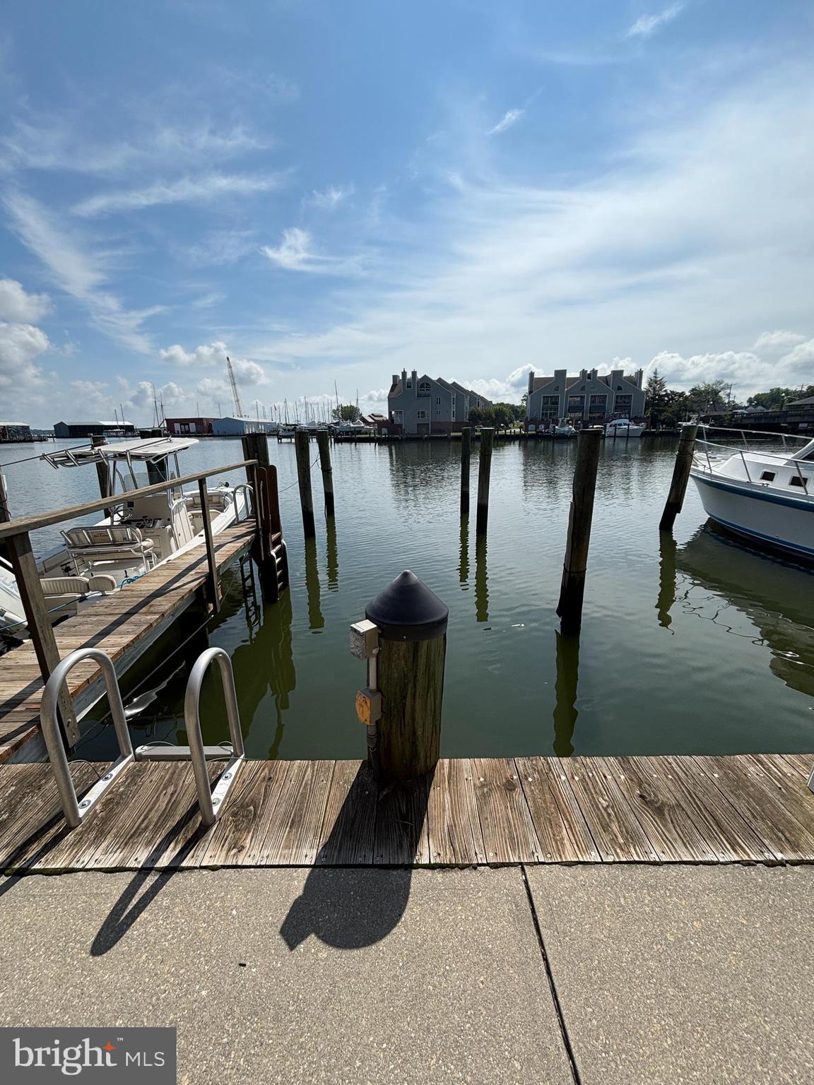 302 Academy St #301a