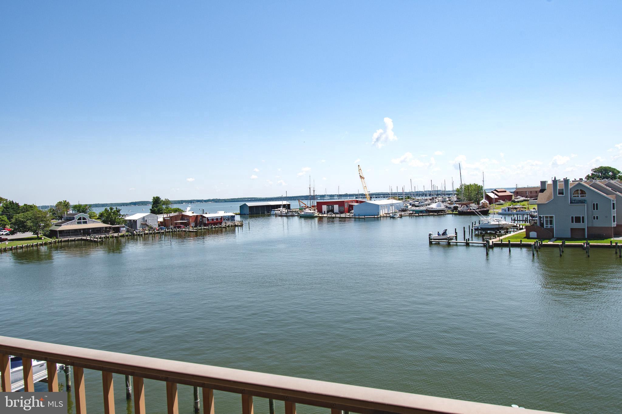 302 Academy St #301a