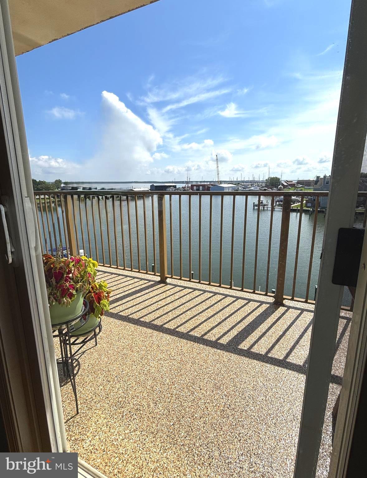 302 Academy St #301a