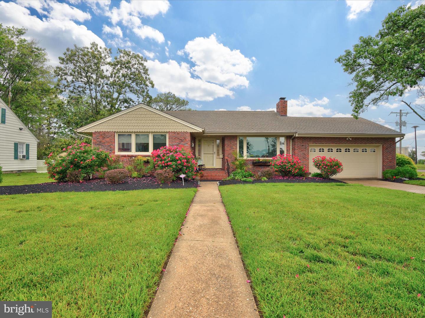 1 Somerset Ave