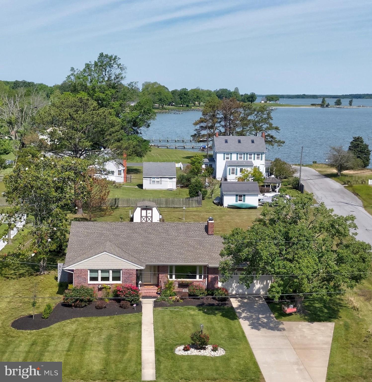 1 Somerset Ave