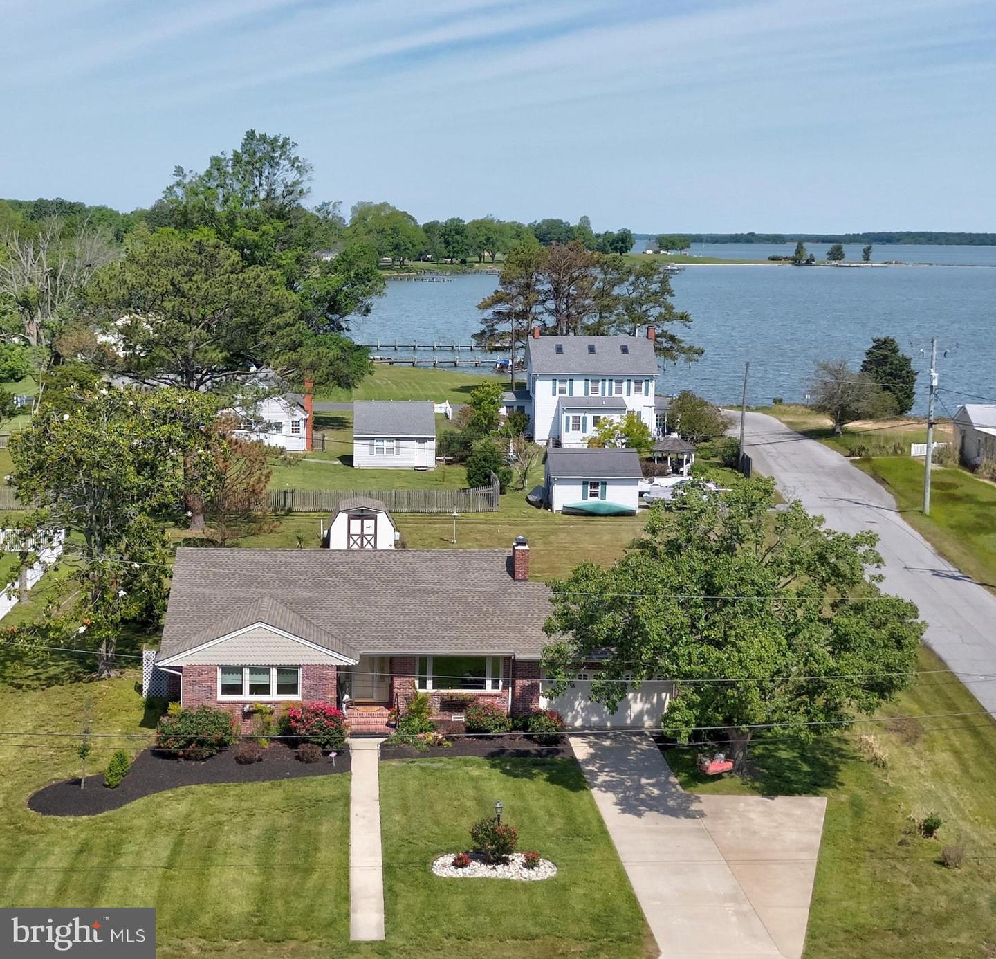 1 Somerset Ave