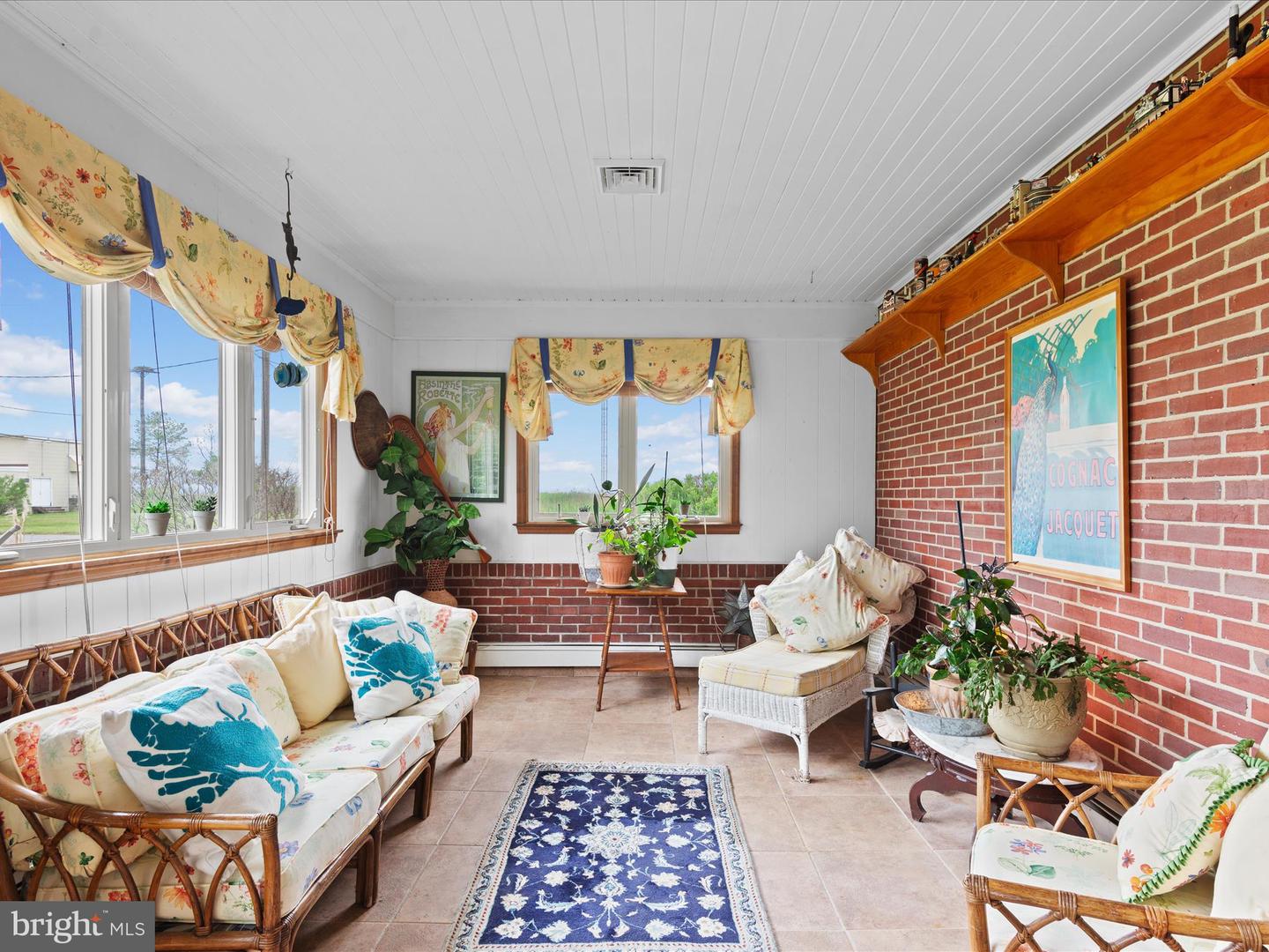 1 Somerset Ave