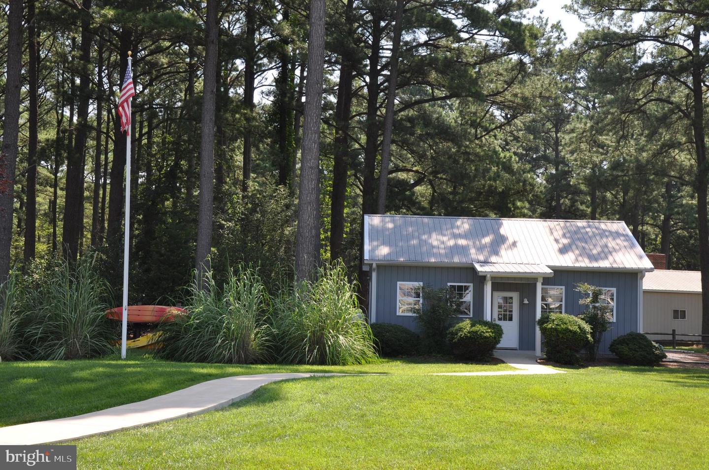 3113 Bay View Dr