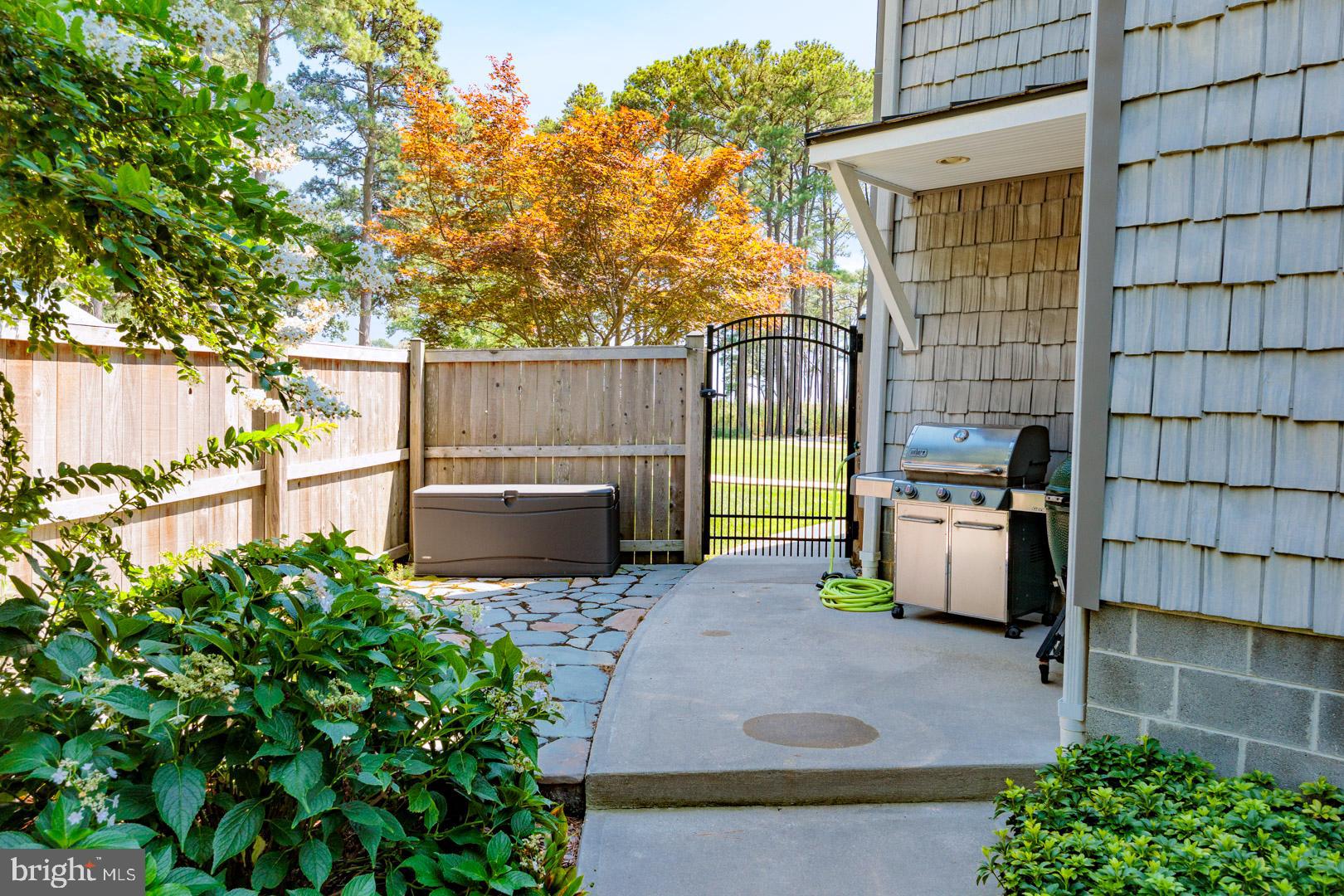 3113 Bay View Dr