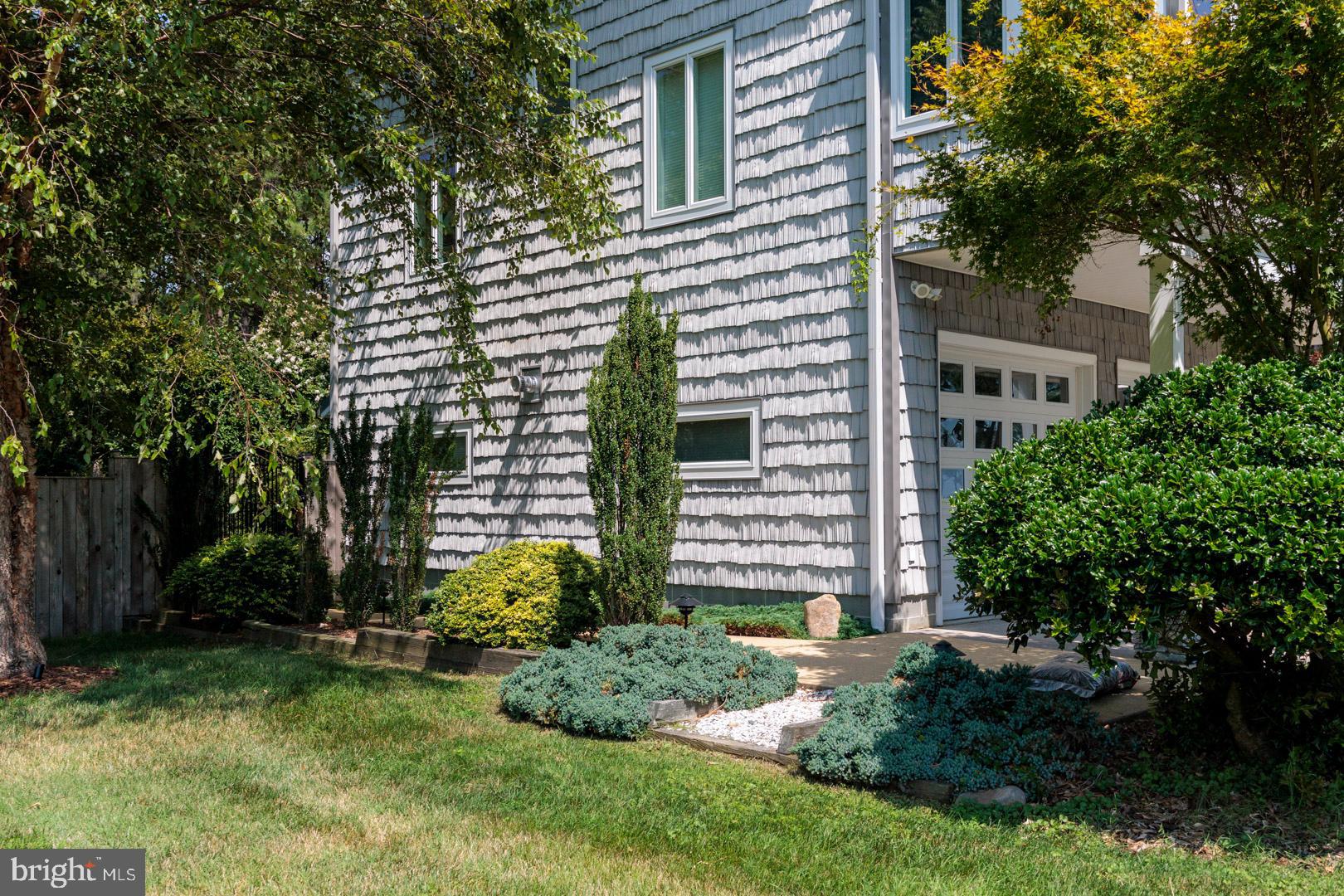 3113 Bay View Dr