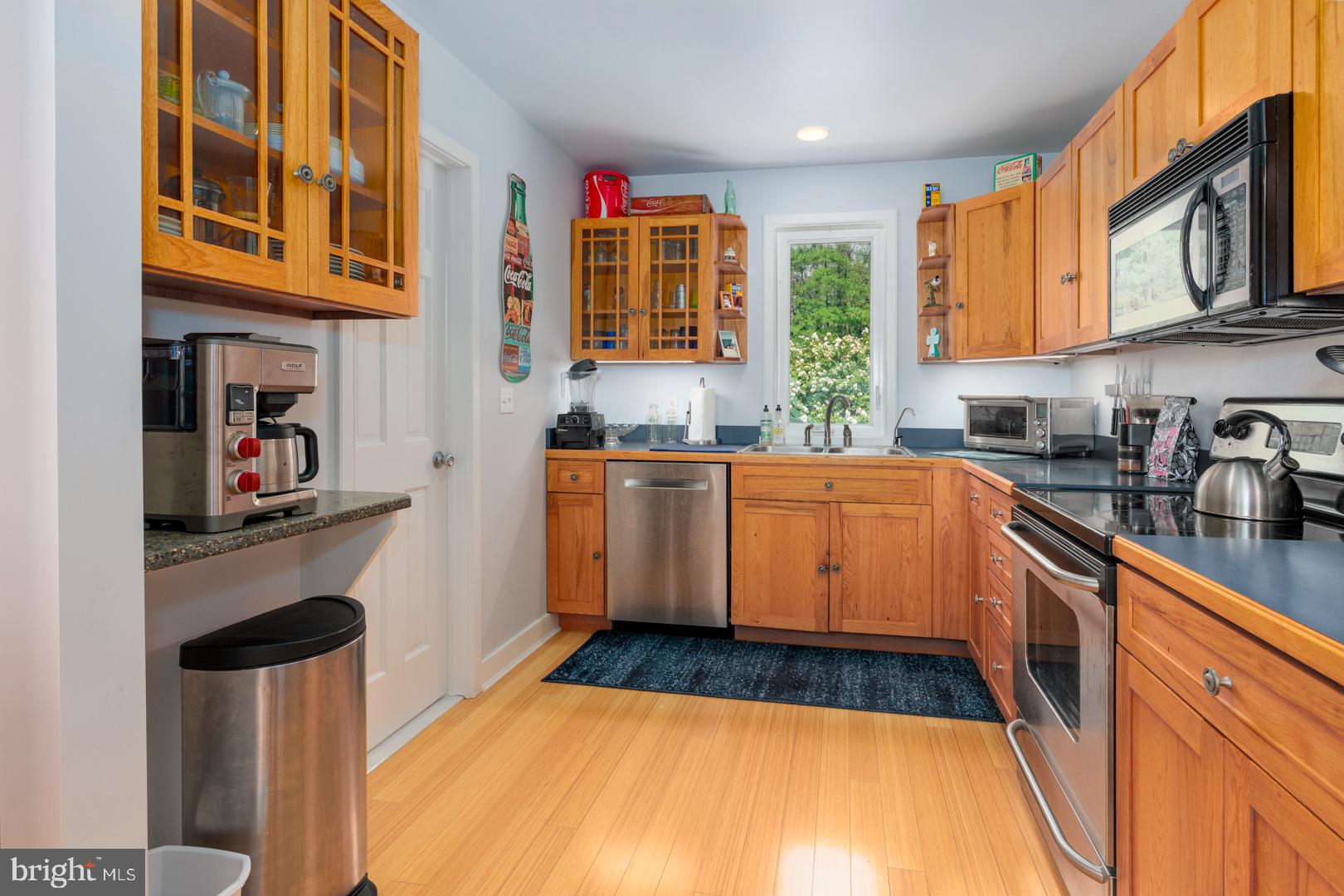 3113 Bay View Dr