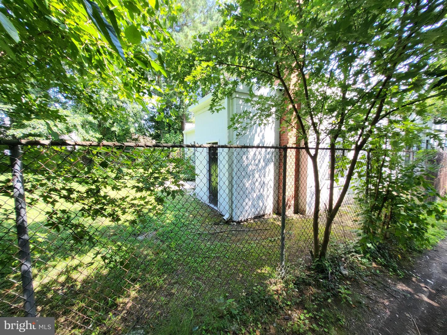 501 Boundary Ave