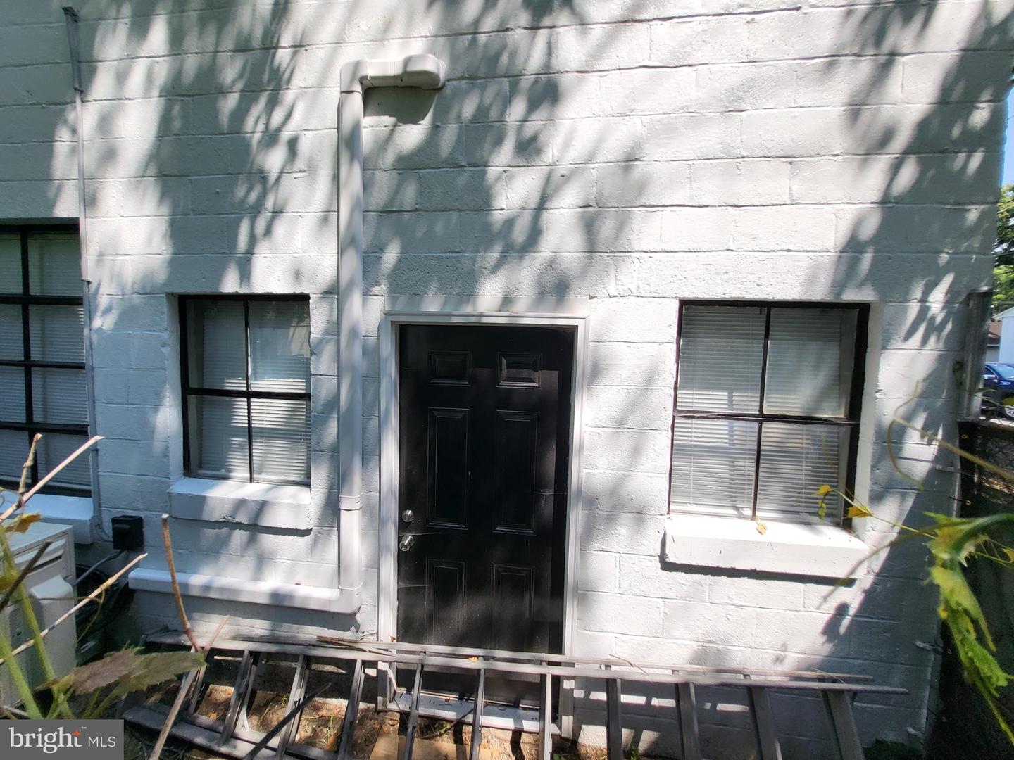 501 Boundary Ave