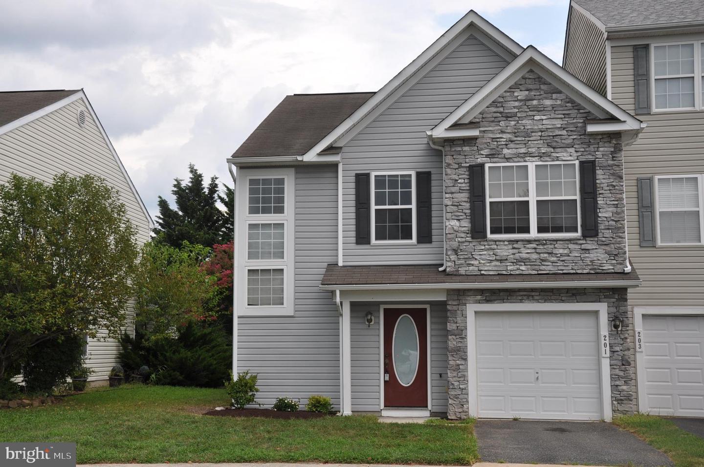 201 Canvasback Way