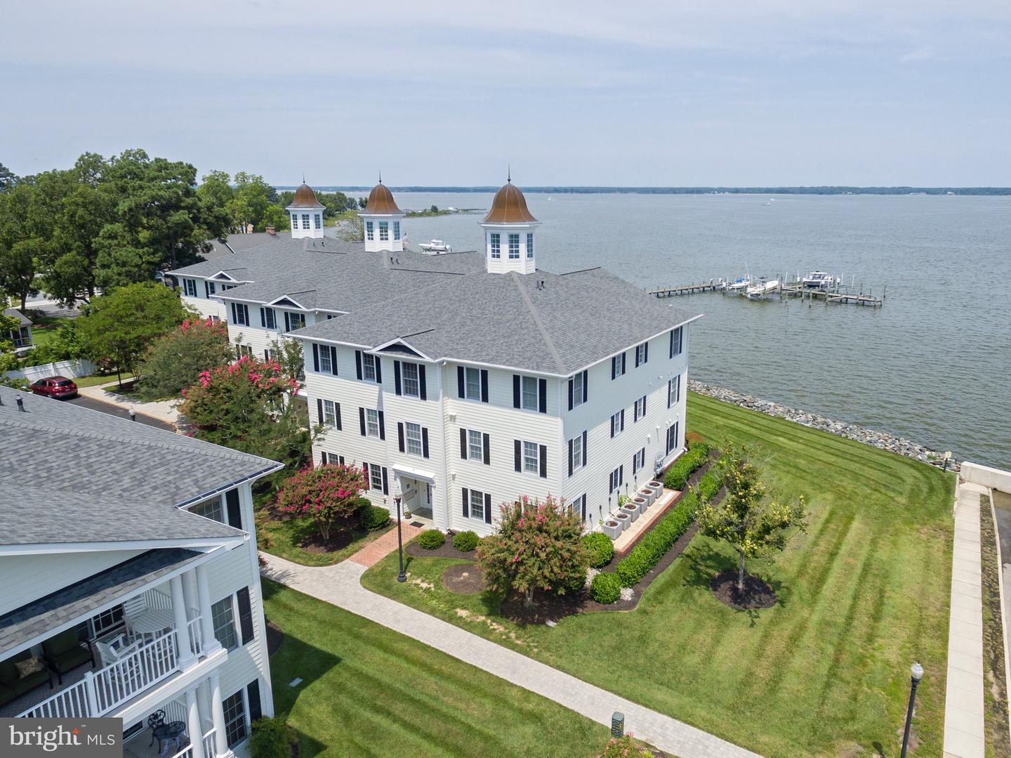 5 Oakley St #102