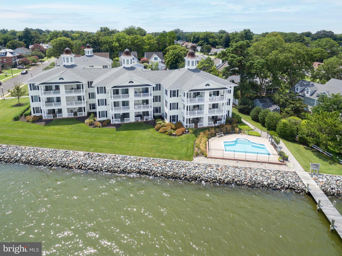 5 Oakley St #102