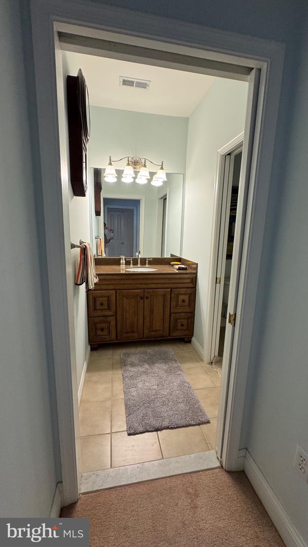 5 Oakley St #102