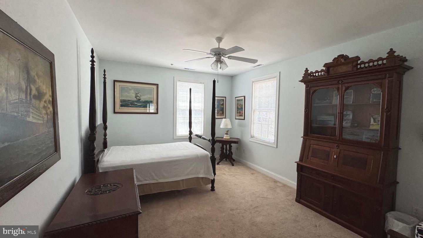 5 Oakley St #102