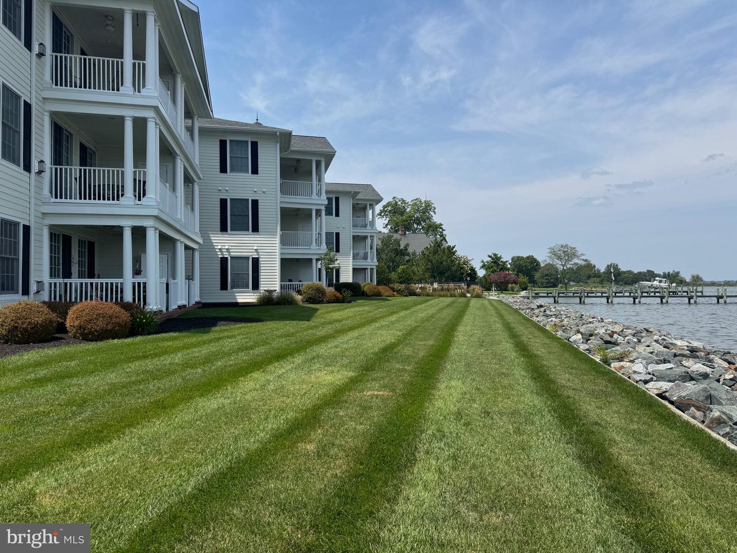 5 Oakley St #102