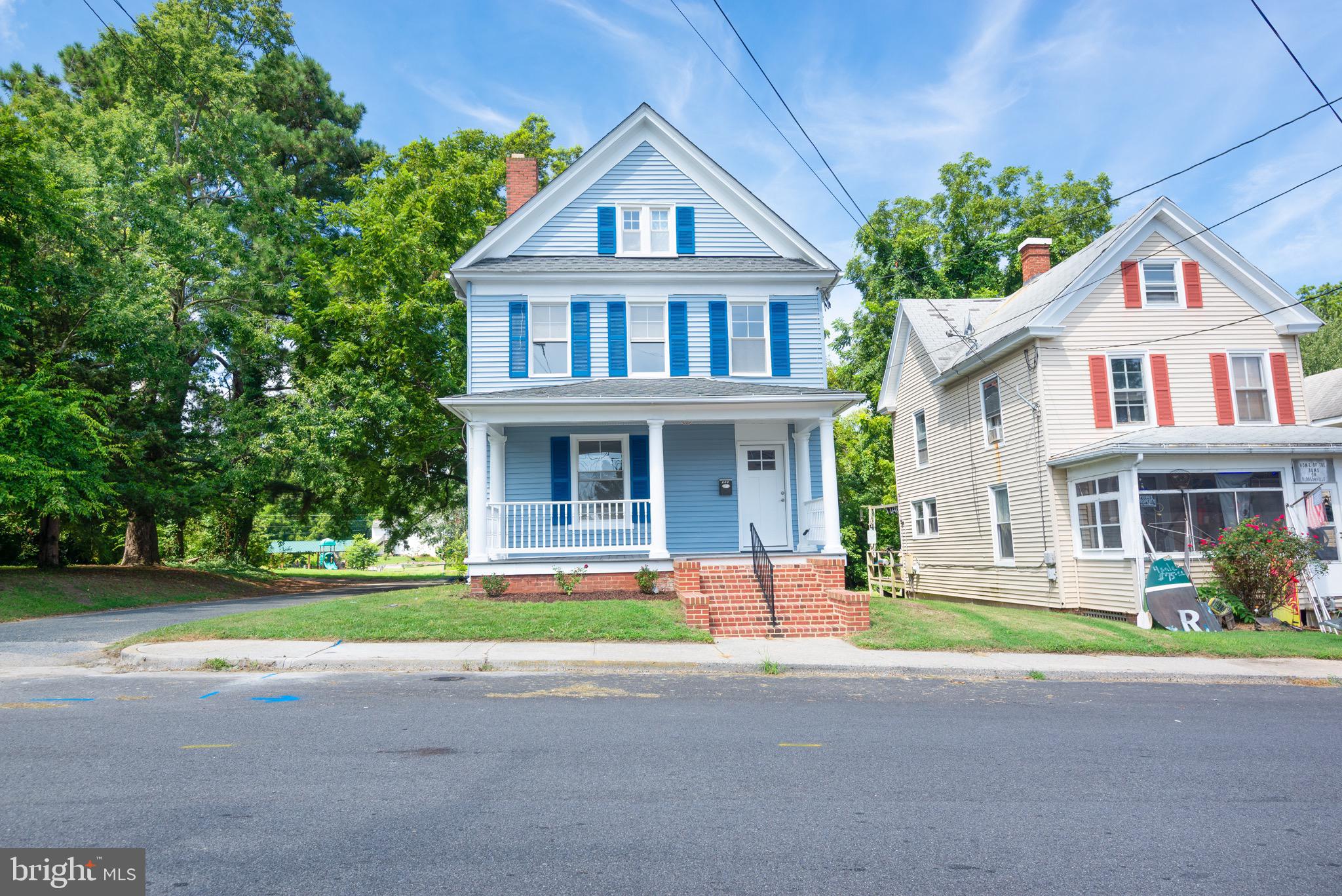 705 Peachblossom Ave