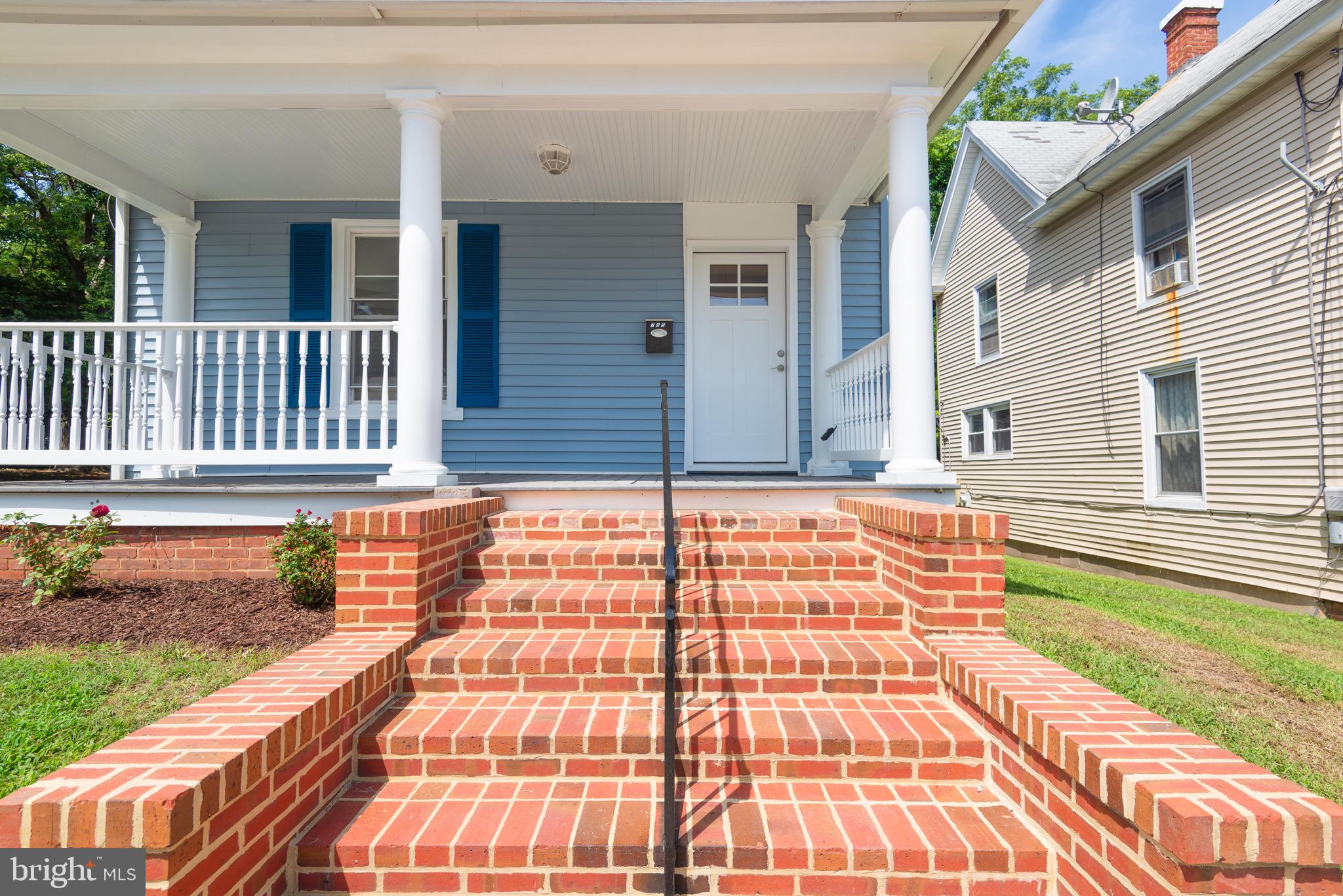 705 Peachblossom Ave