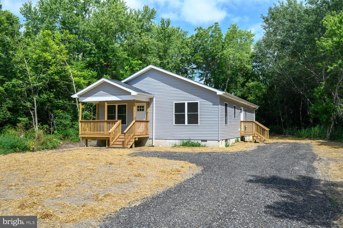 2422 Rock Dr
