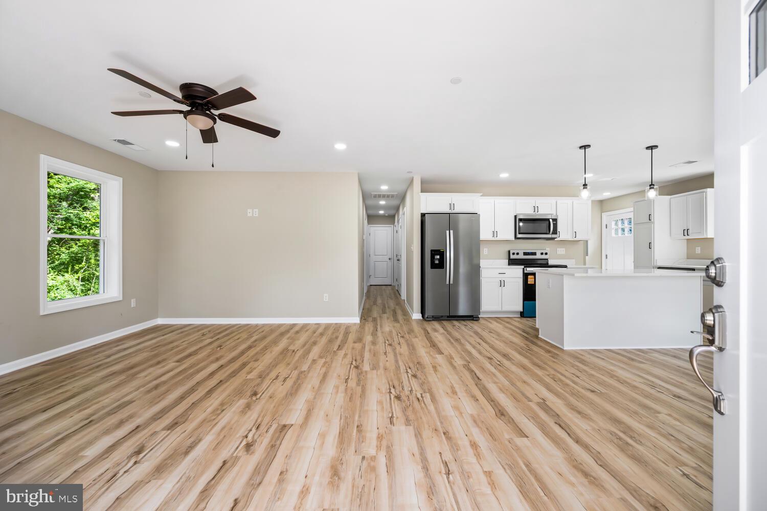 2422 Rock Dr
