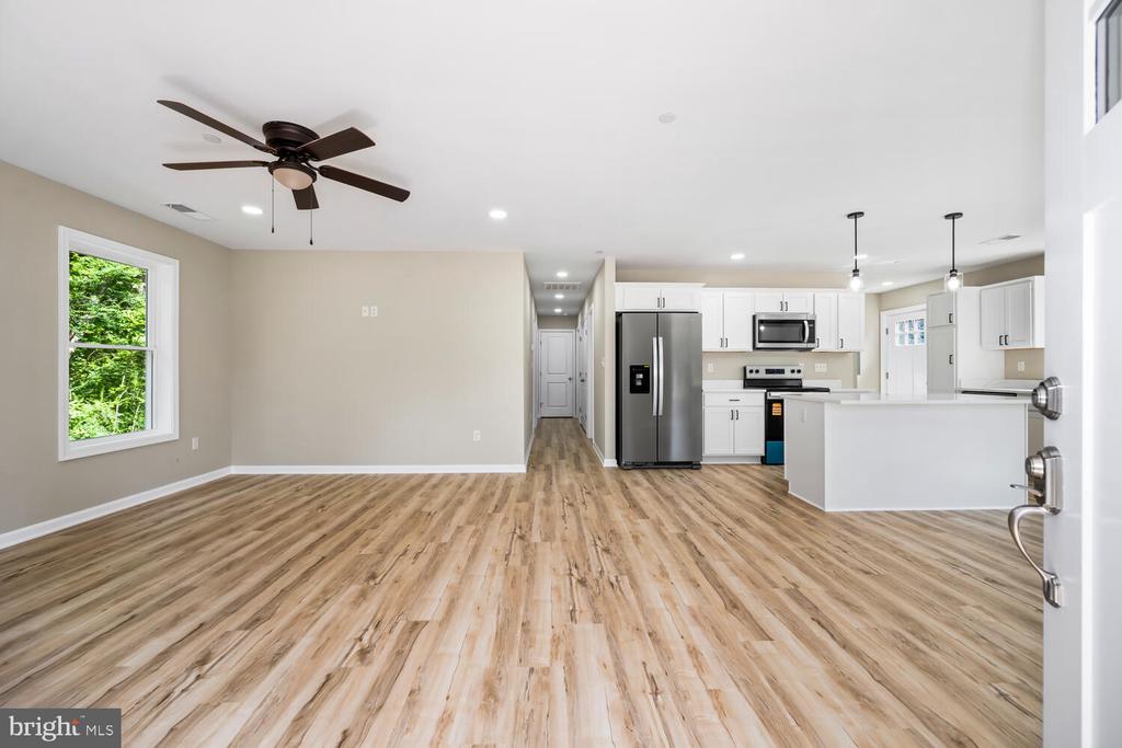 2422 Rock Dr