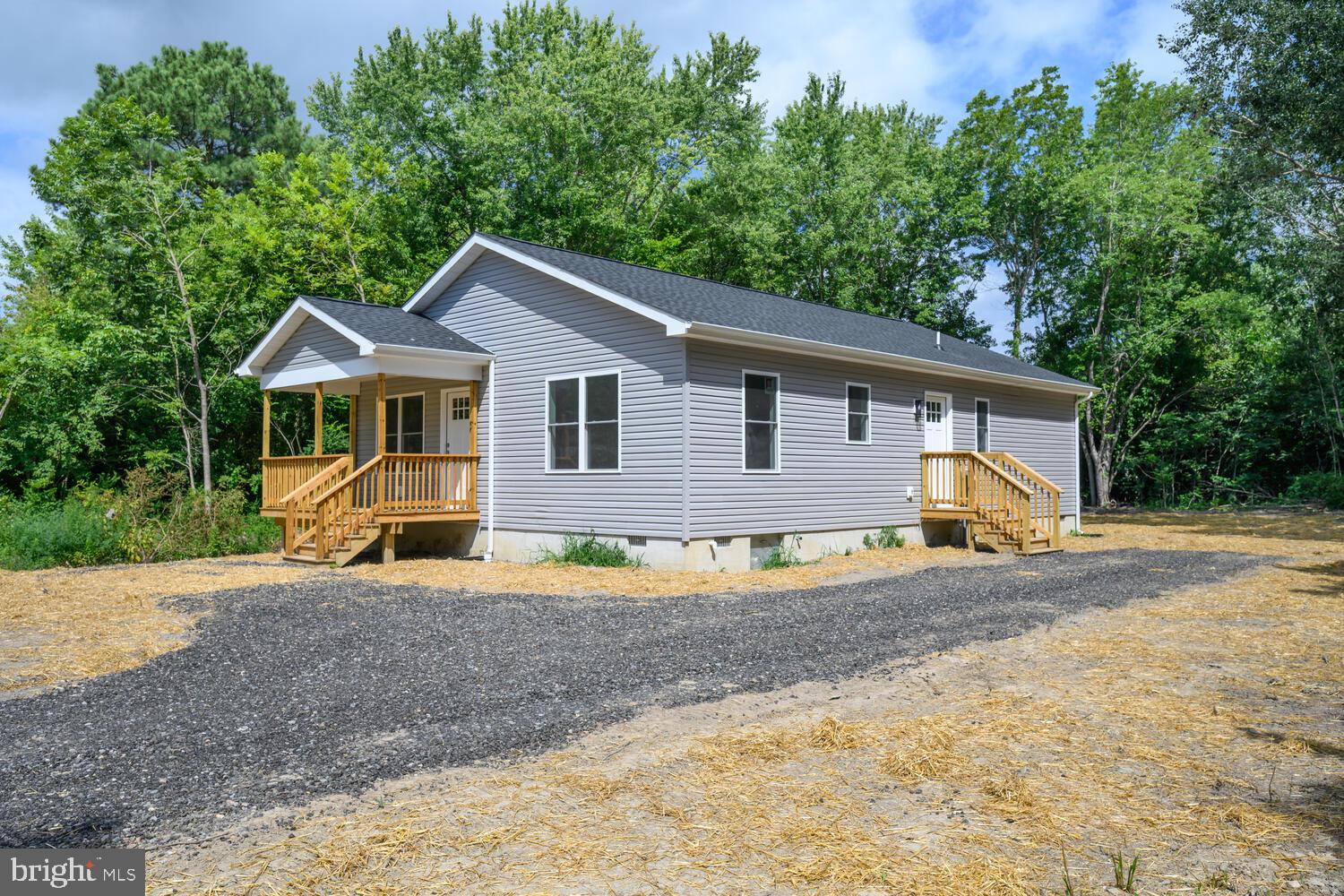 2422 Rock Dr