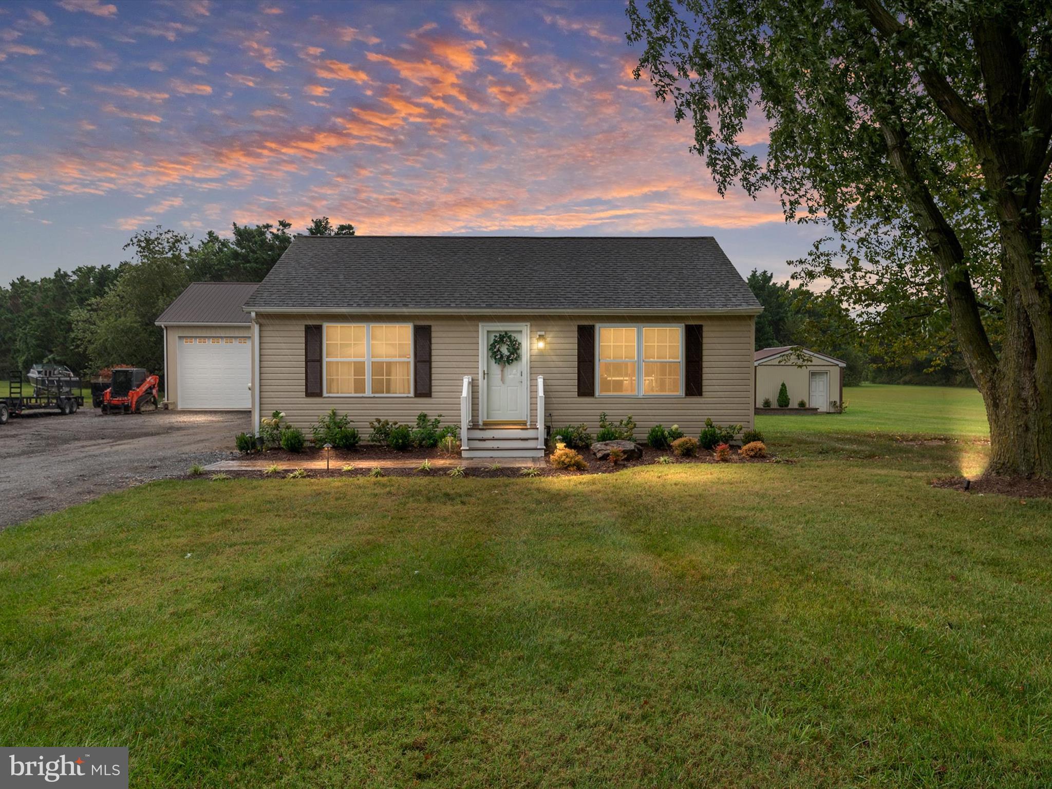 4311 E PHEASANT DRIVE