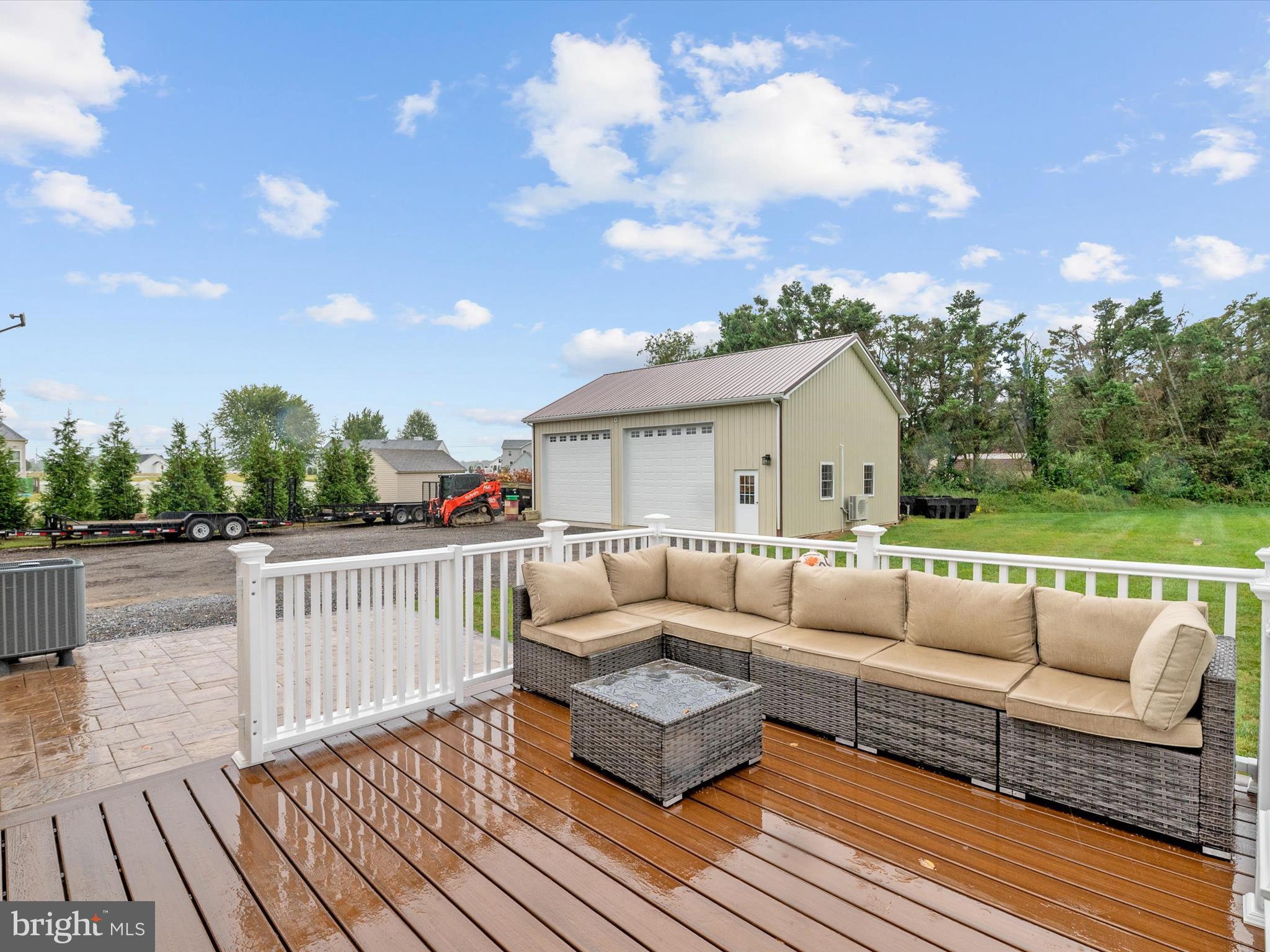 4311 E PHEASANT DRIVE