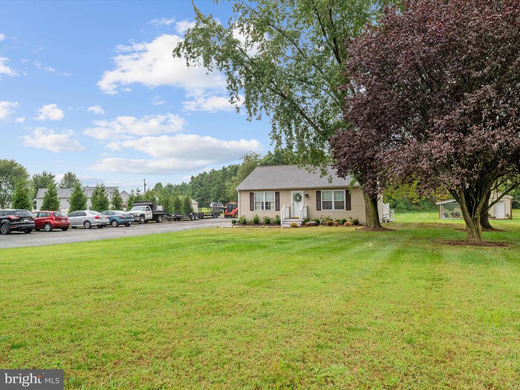 4311 E PHEASANT DRIVE