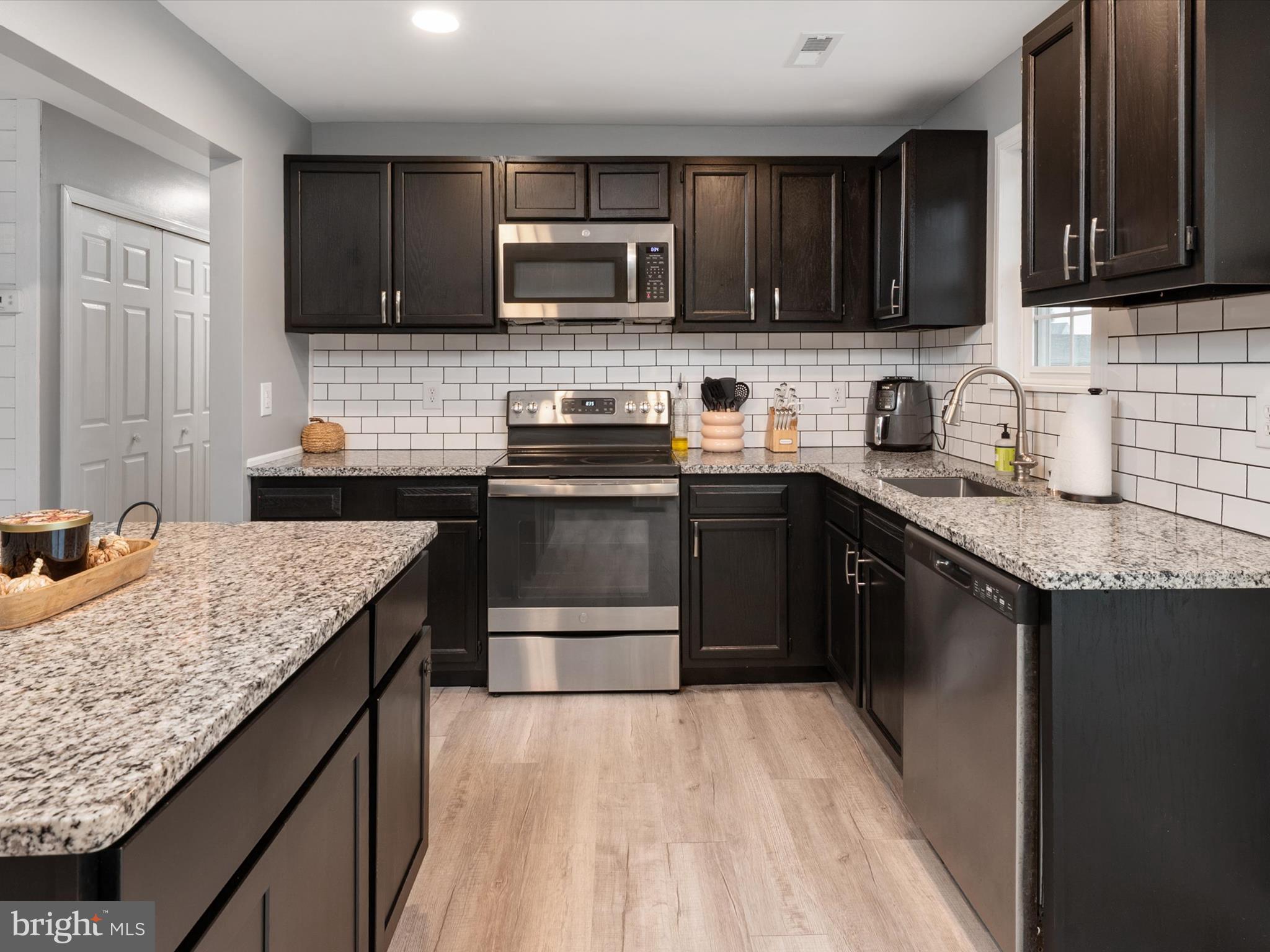 4311 E PHEASANT DRIVE