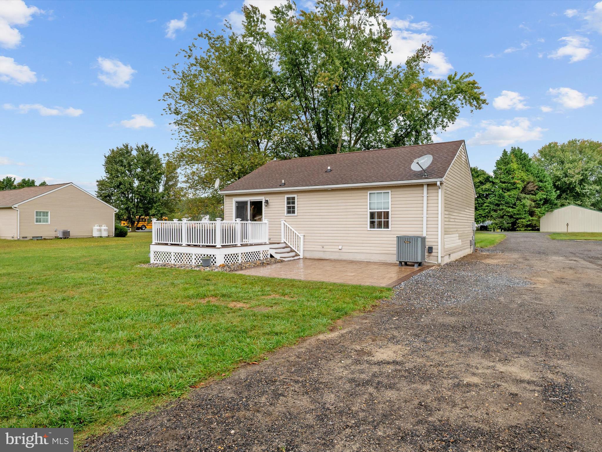 4311 E PHEASANT DRIVE