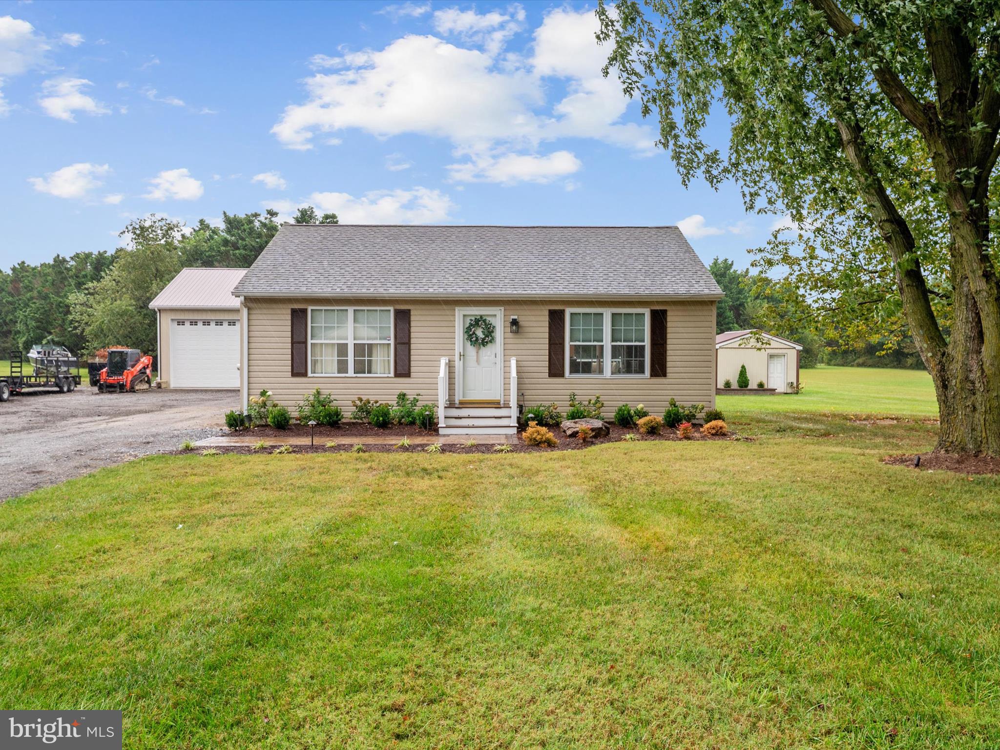 4311 E PHEASANT DRIVE