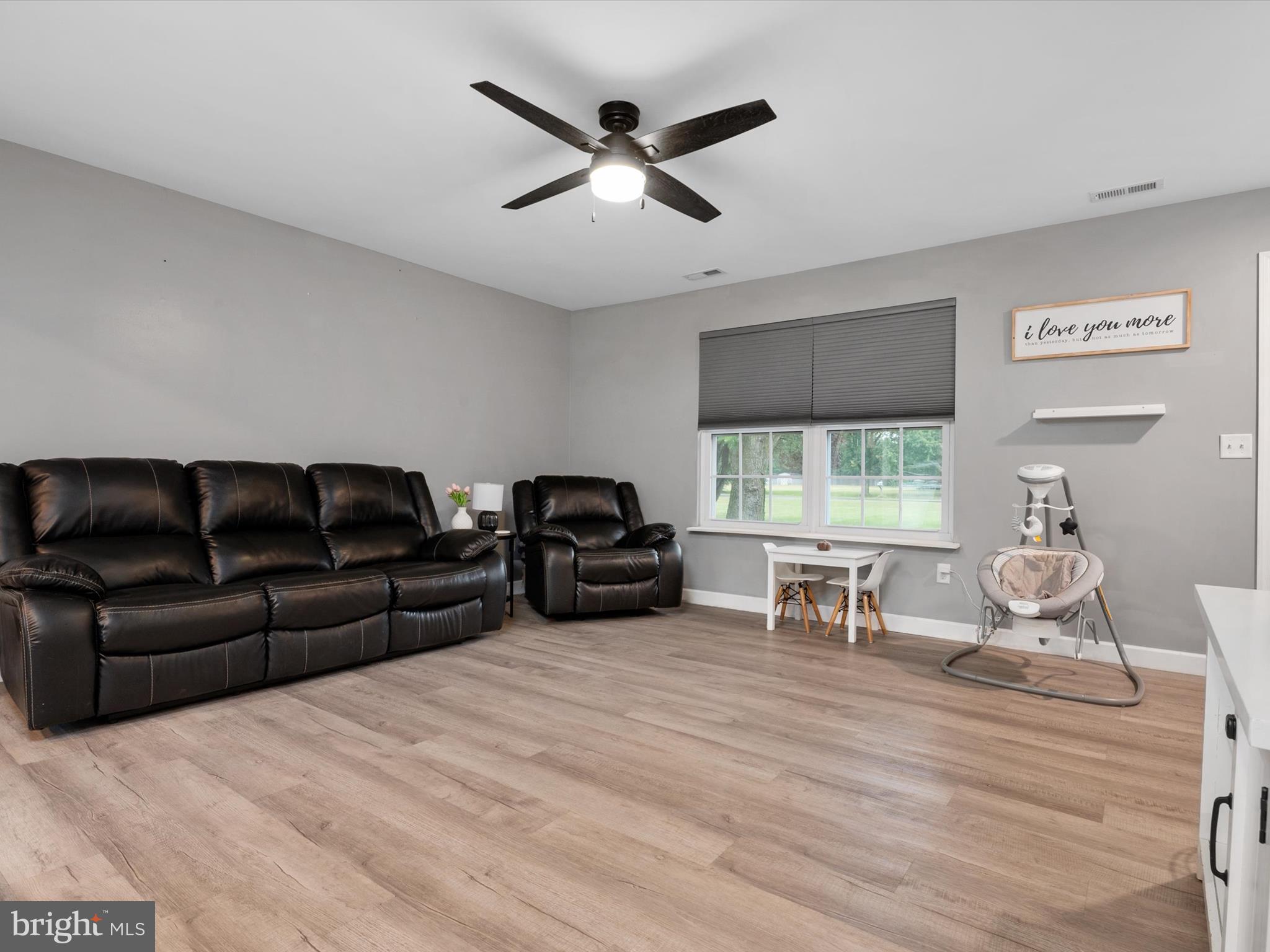 4311 E PHEASANT DRIVE