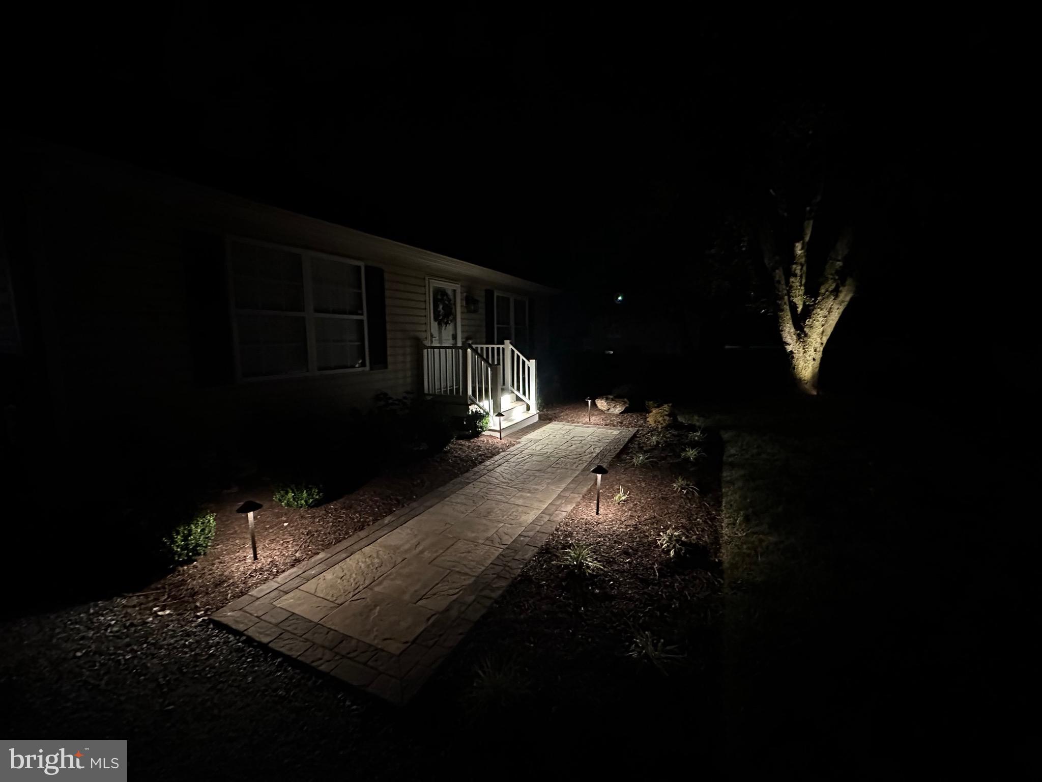 4311 E PHEASANT DRIVE