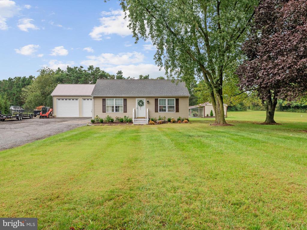 4311 E PHEASANT DRIVE