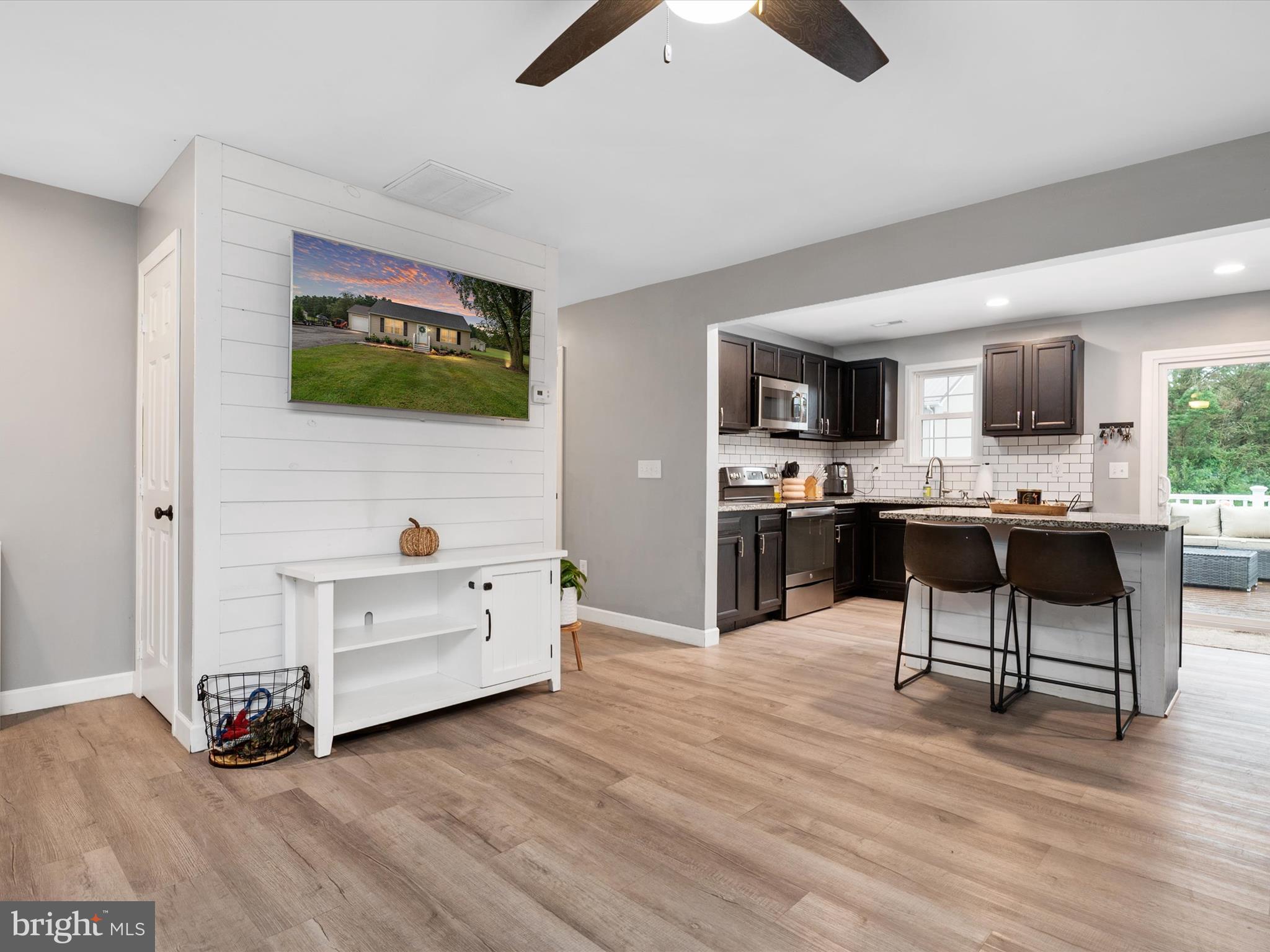 4311 E PHEASANT DRIVE