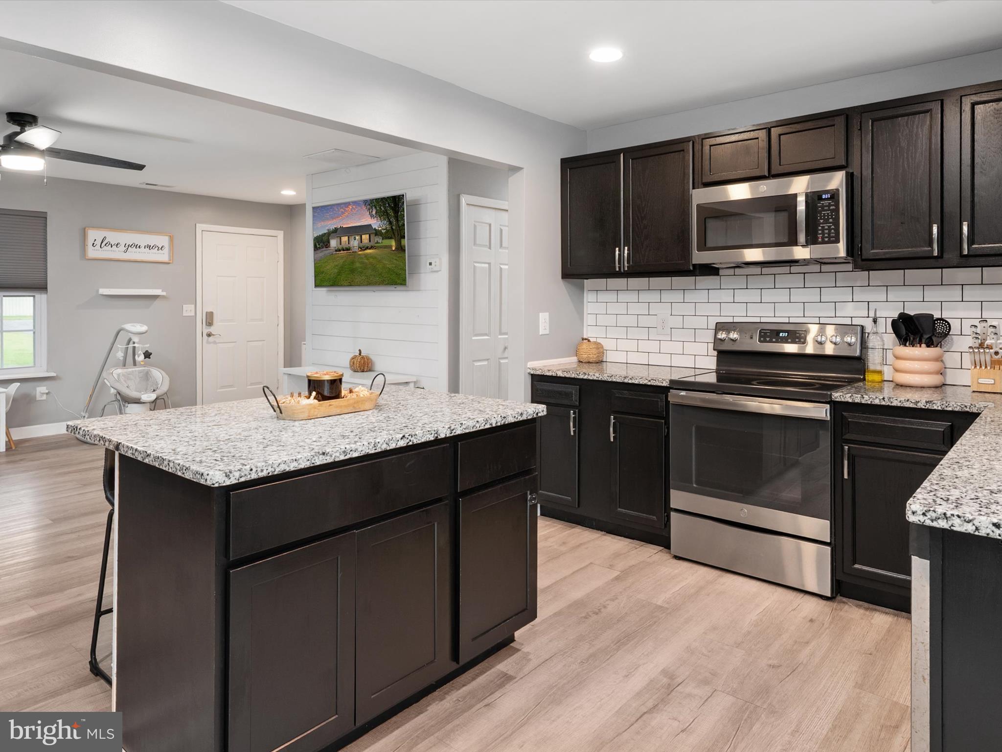 4311 E PHEASANT DRIVE