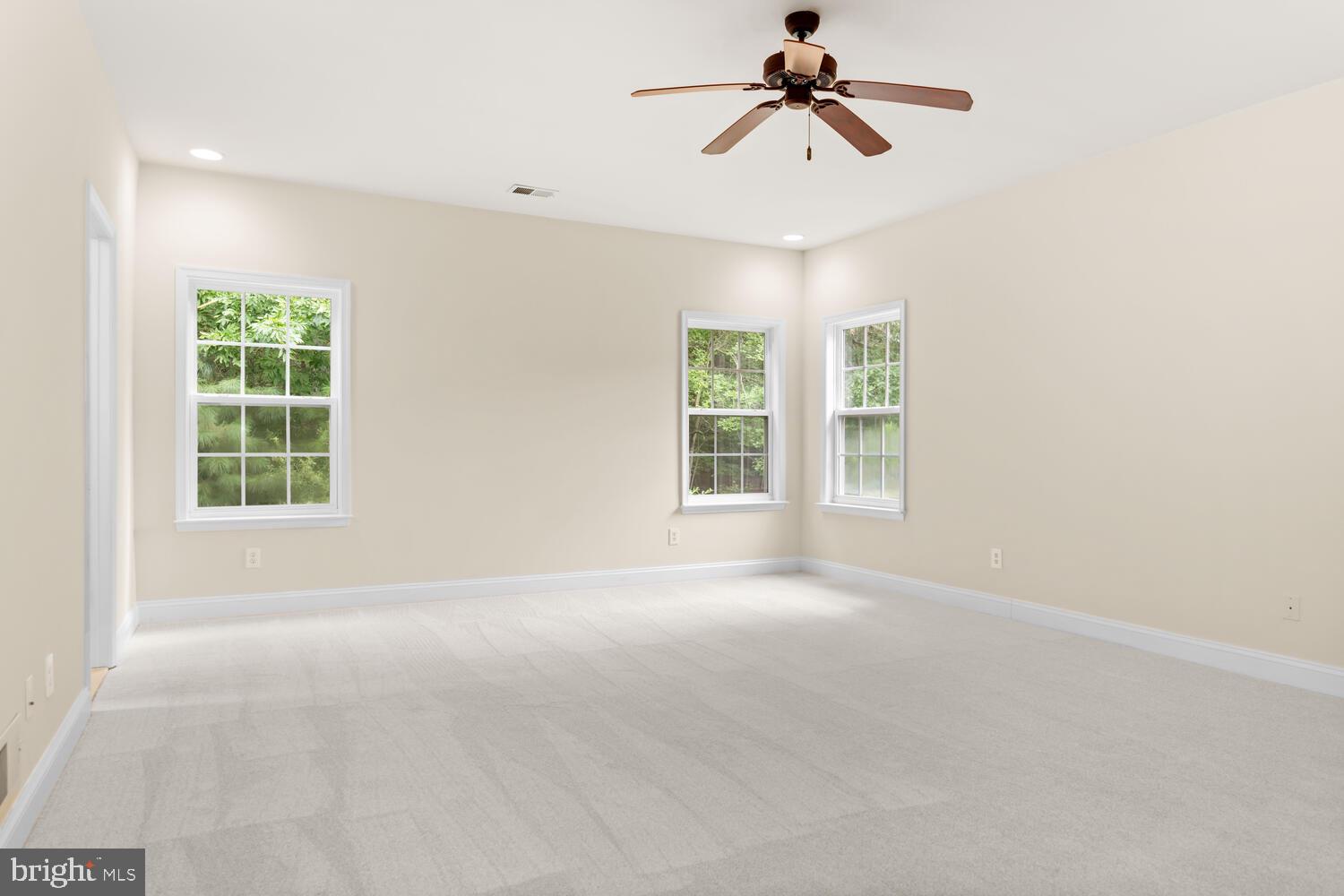 110 REGULATOR DRIVE N