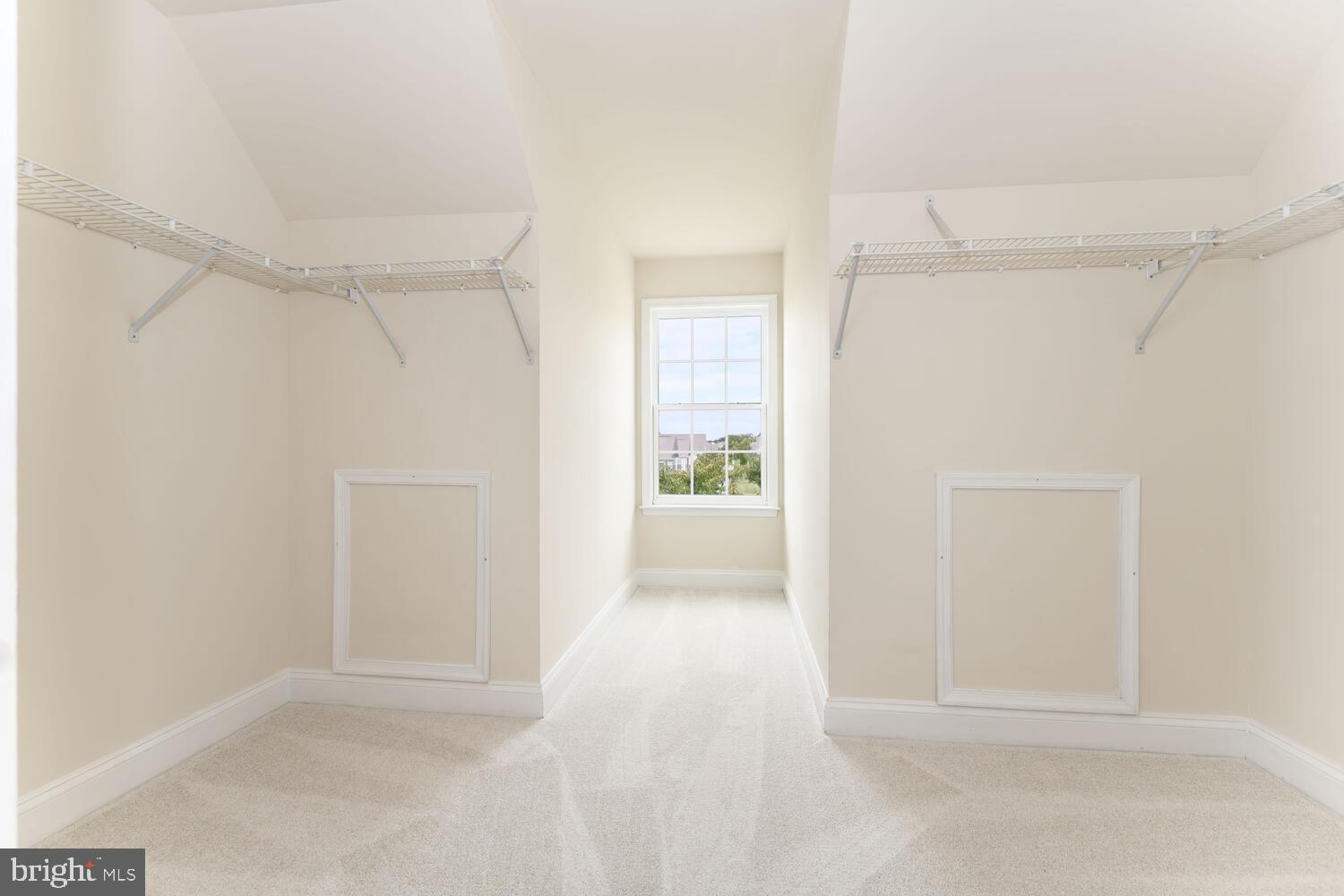 110 REGULATOR DRIVE N