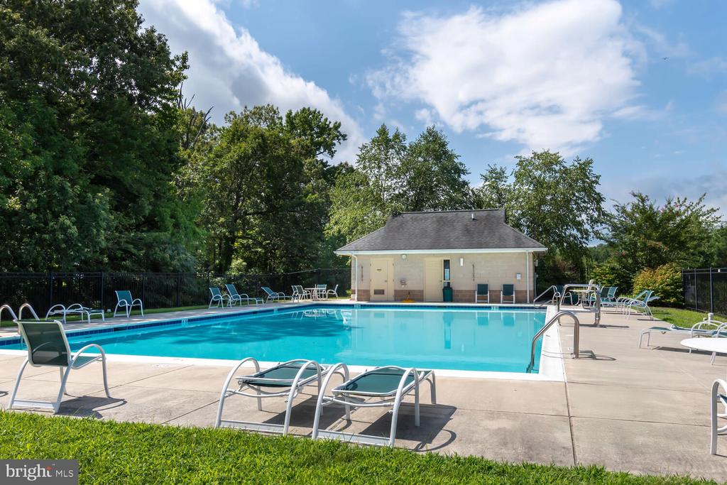 110 REGULATOR DRIVE N