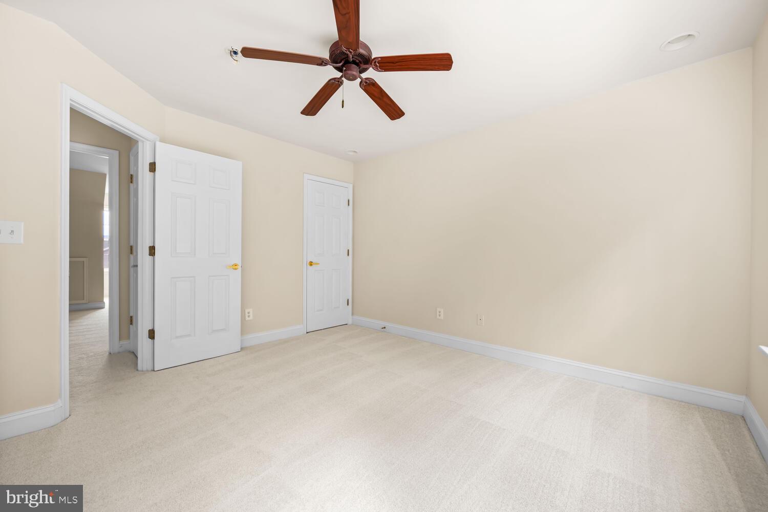 110 REGULATOR DRIVE N