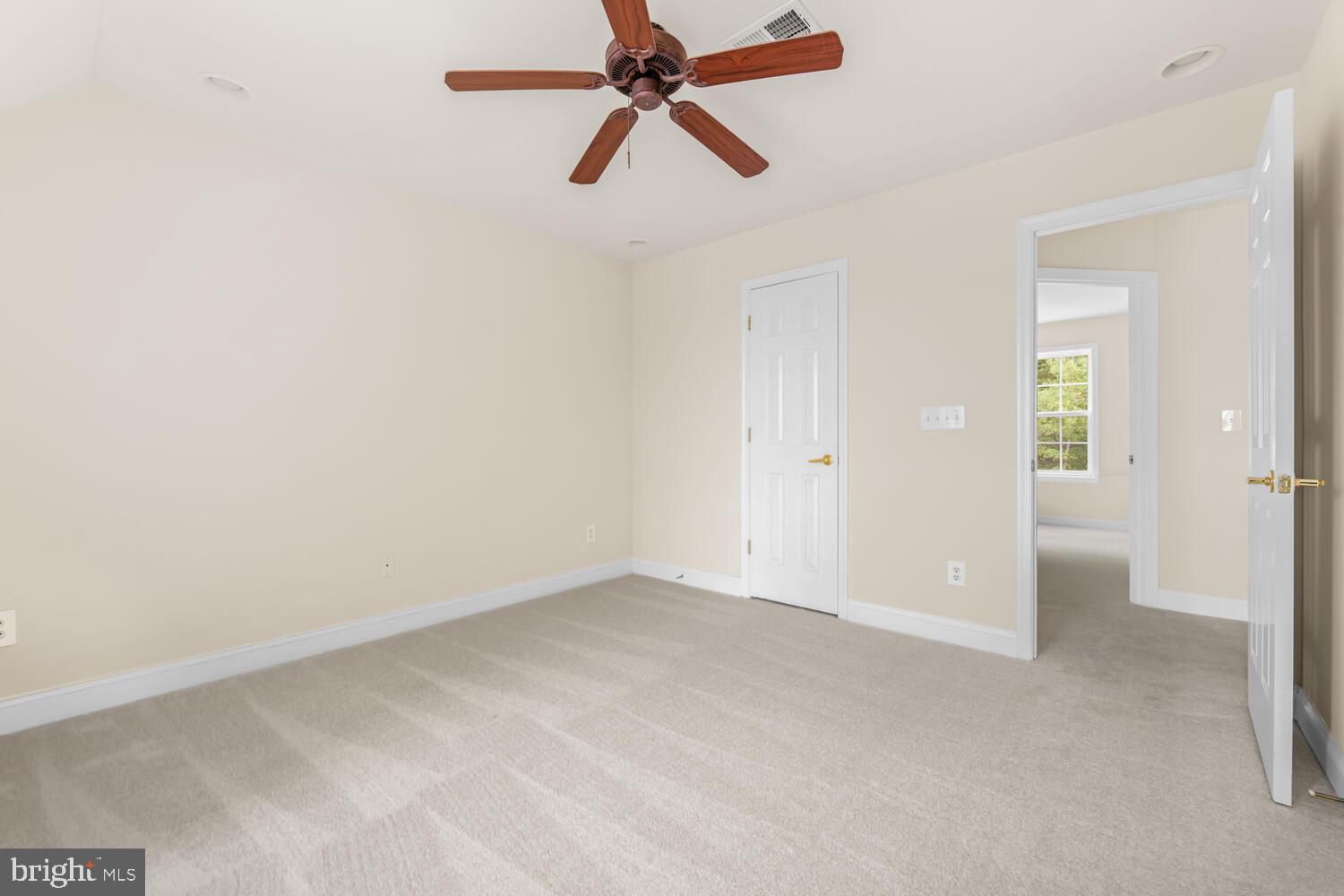 110 REGULATOR DRIVE N