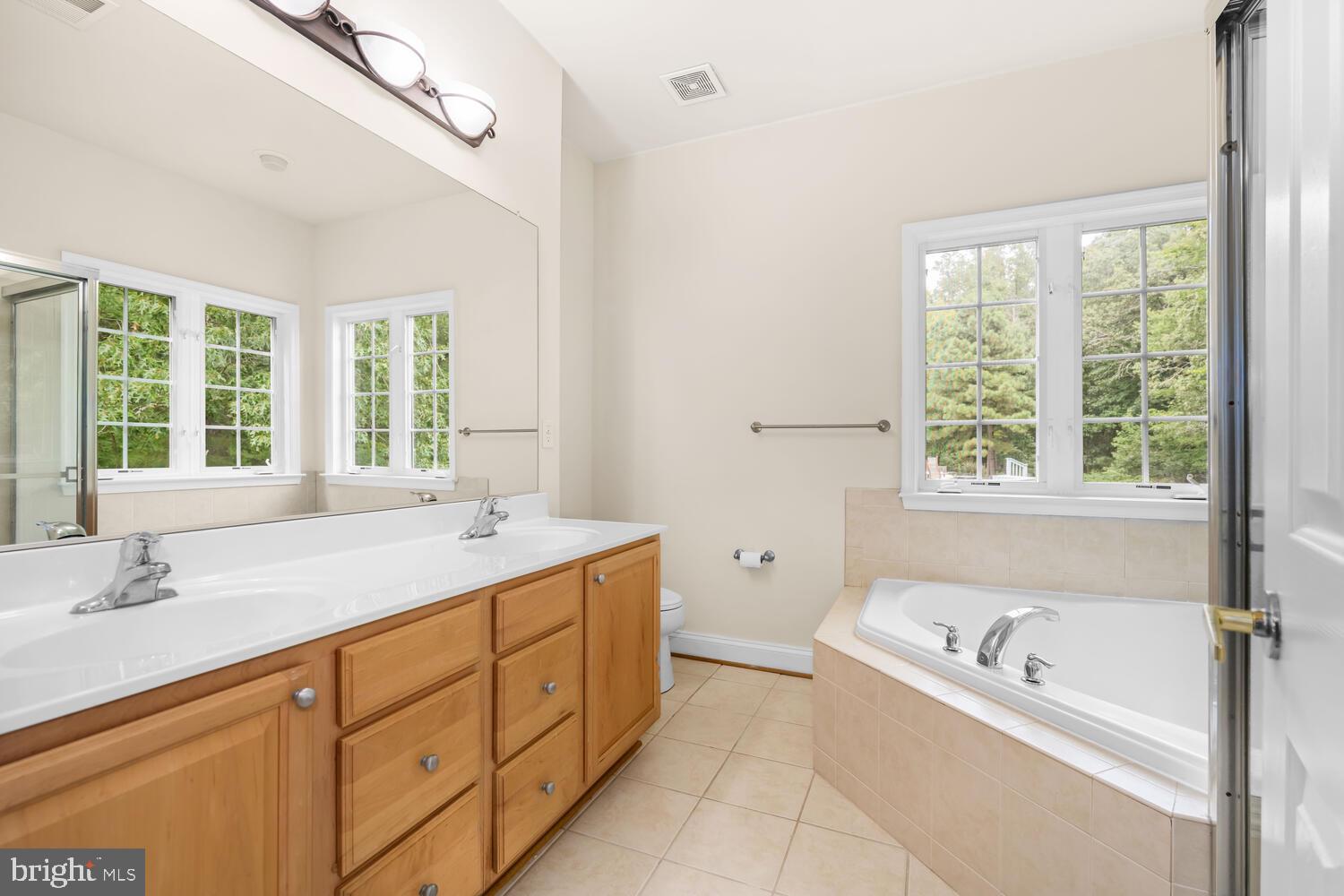 110 REGULATOR DRIVE N